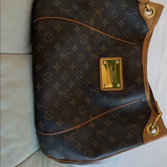 Louis Vuitton Manogram Galilera - Picture 1 of 5